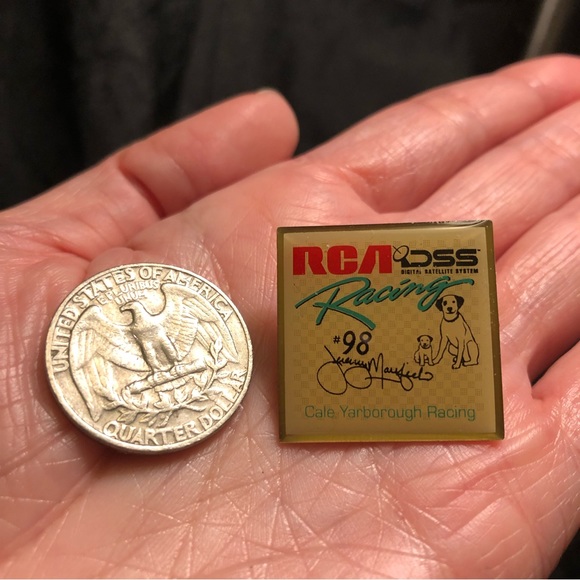 Vintage 1995 RCA Cale Yarborough Racing Jeremy Mayfield #98 NASCAR Pinback Pin - Picture 7 of 7